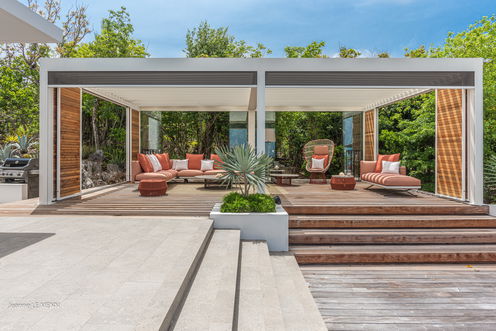 VILLA PALM SPRINGS OUTDOOR LOUNGE AREA 1