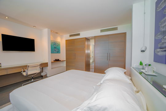 VILLA NIRVANA BEDROOM5 7