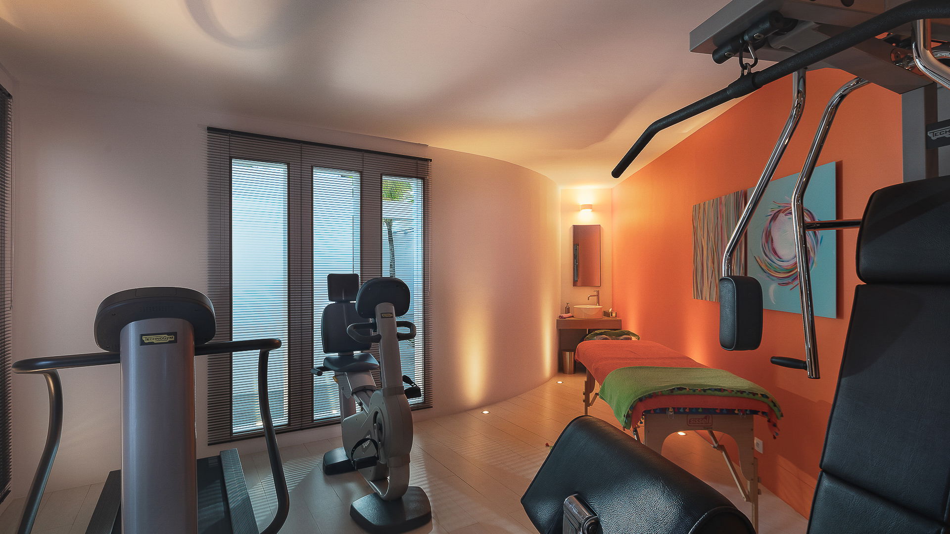 FITNESS AREA