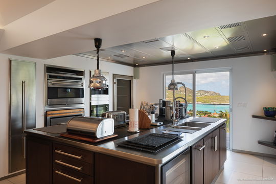 VILLA PANAMA KITCHEN & DINING AREA 1