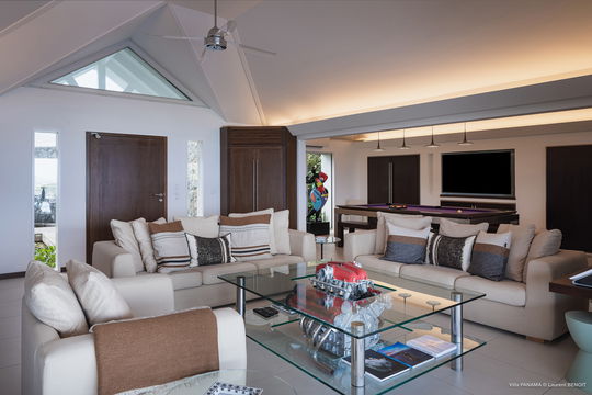 VILLA PANAMA LIVING AREA 2