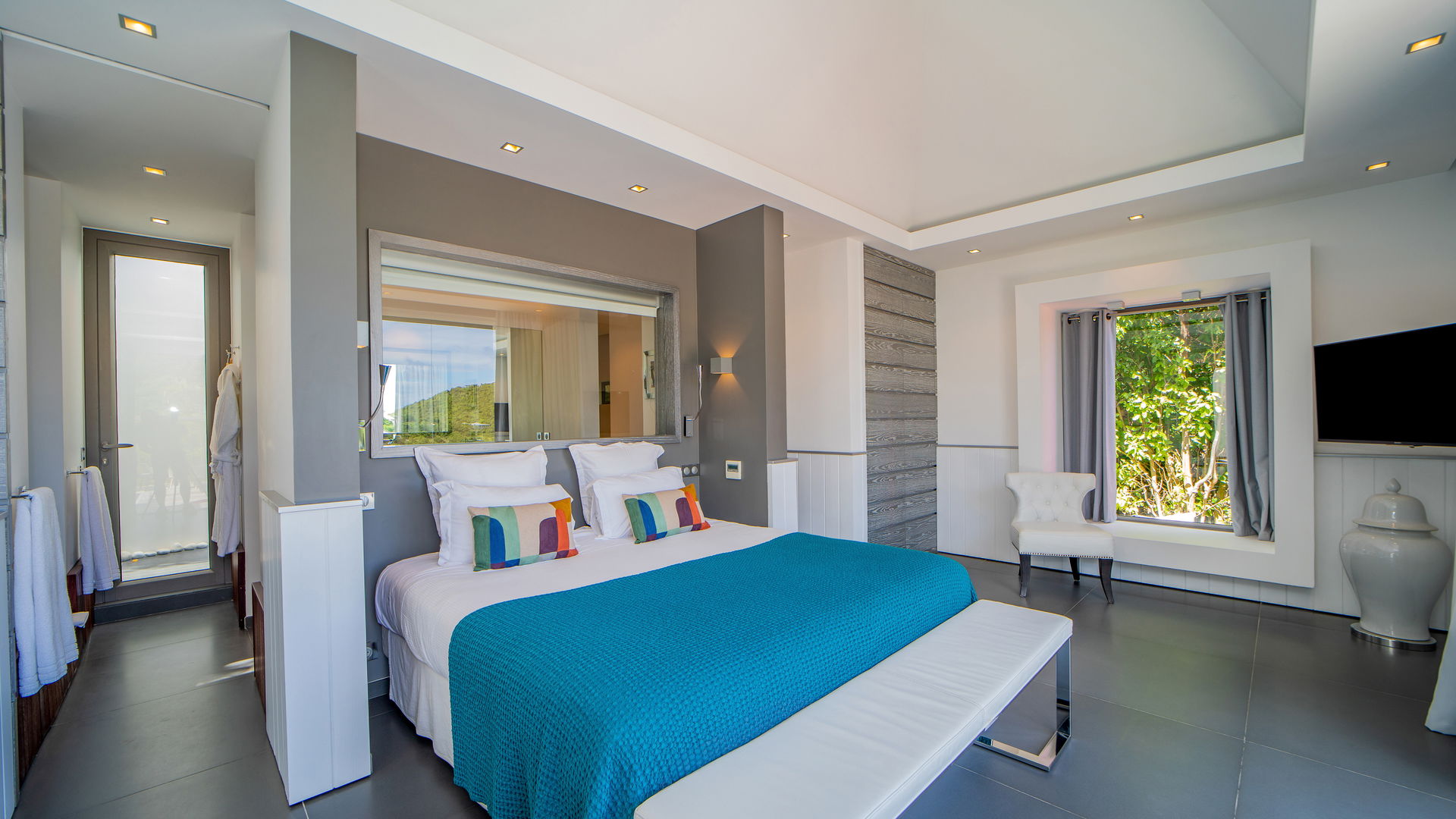 BEDROOM 1