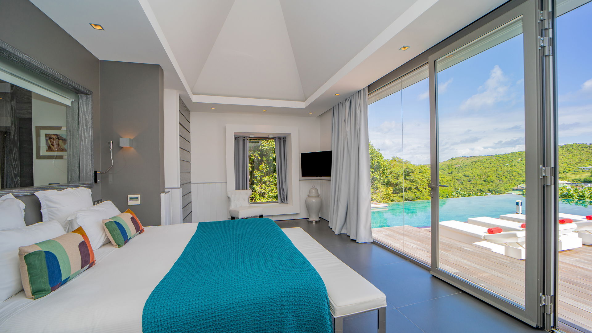 BEDROOM 1