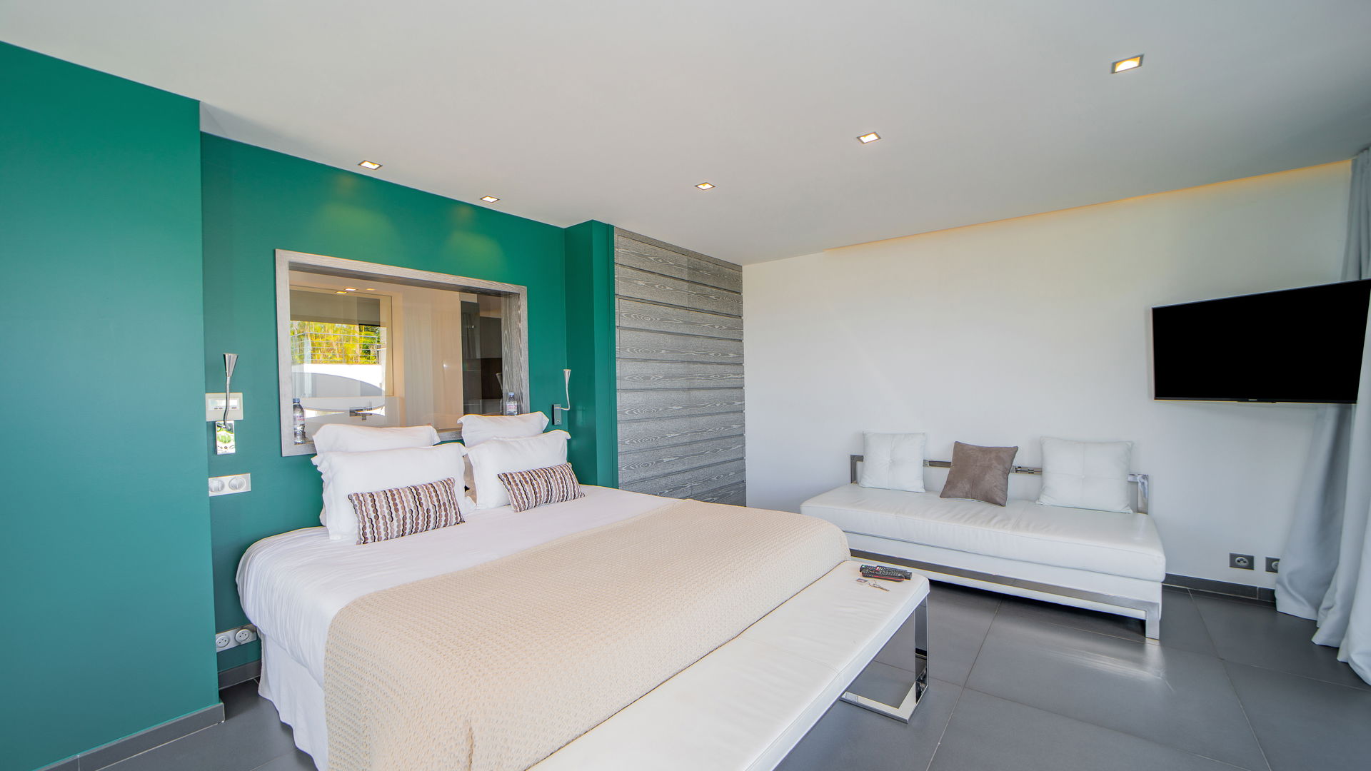 BEDROOM 5