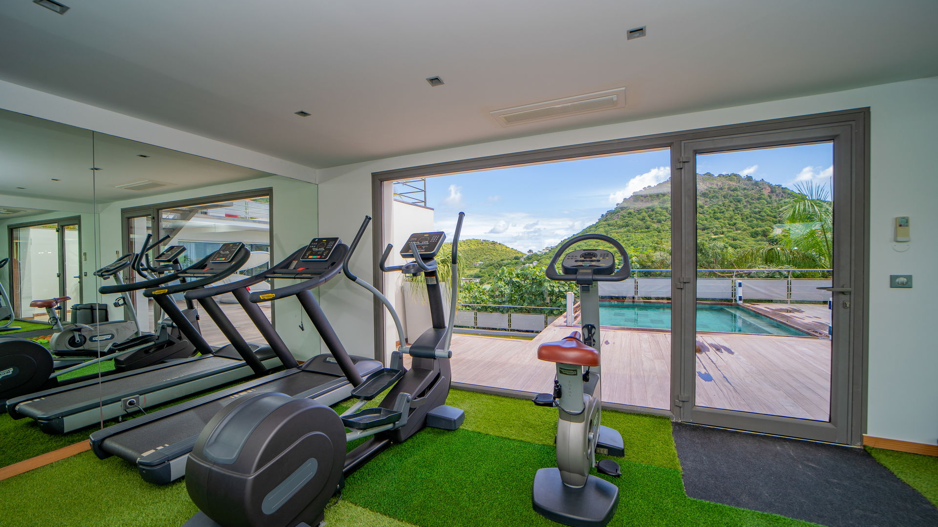 FITNESS AREA
