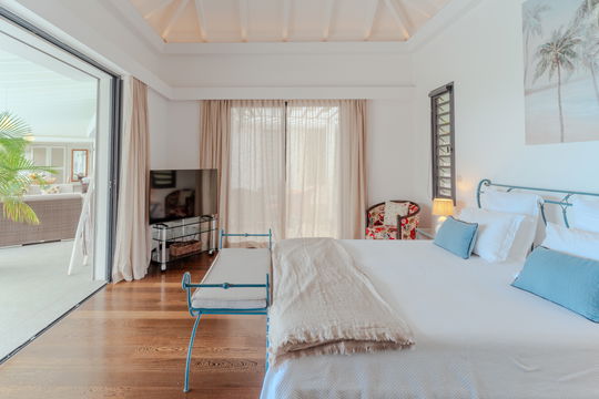 VILLA MAISON ROUGE BEDROOM1 3