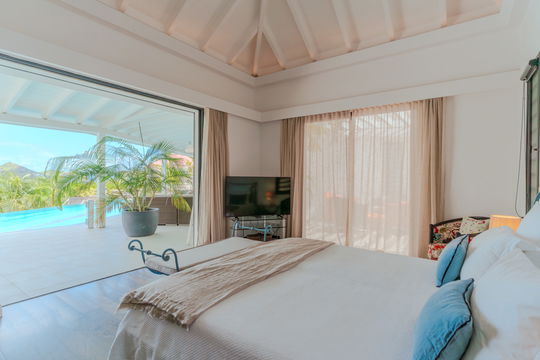 VILLA MAISON ROUGE BEDROOM1 4