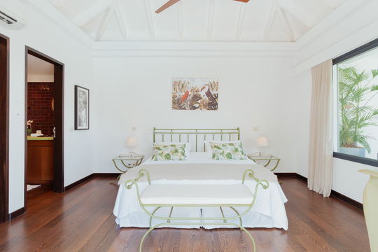VILLA MAISON ROUGE BEDROOM2 1