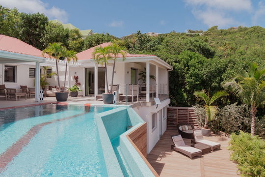 VILLA MAISON ROUGE POOL & TERRACE 3