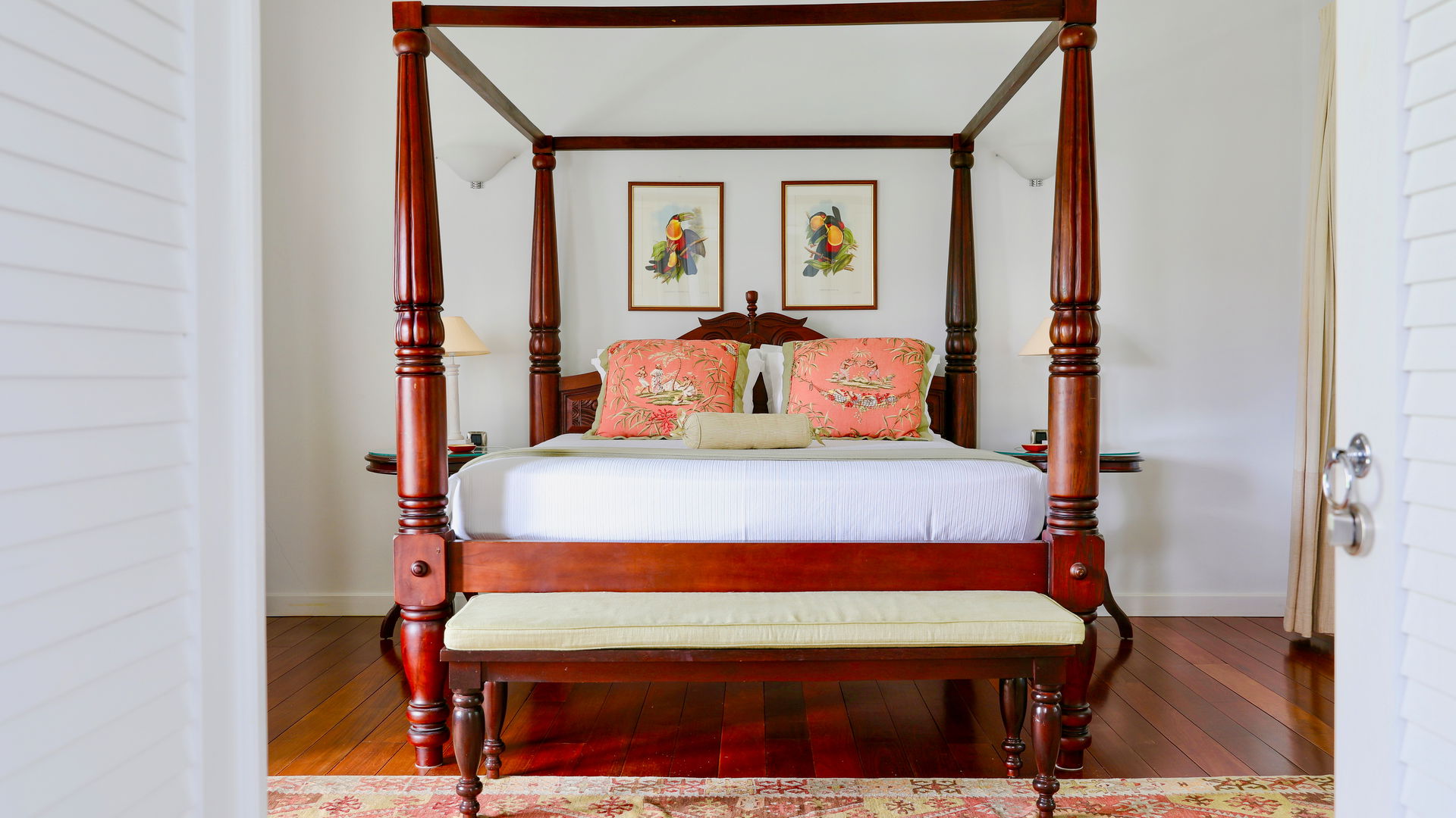 BEDROOM 2