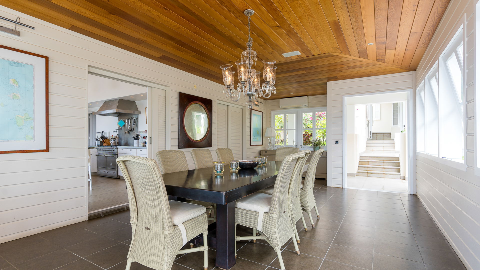 DINING AREAS