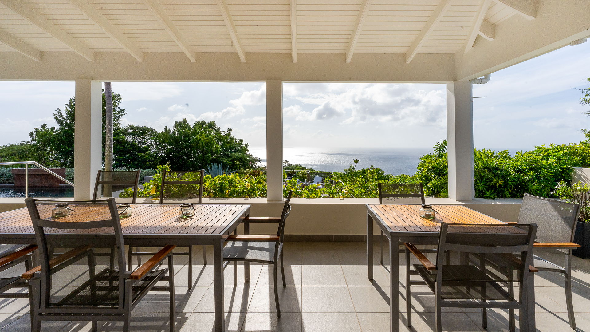DINING AREAS