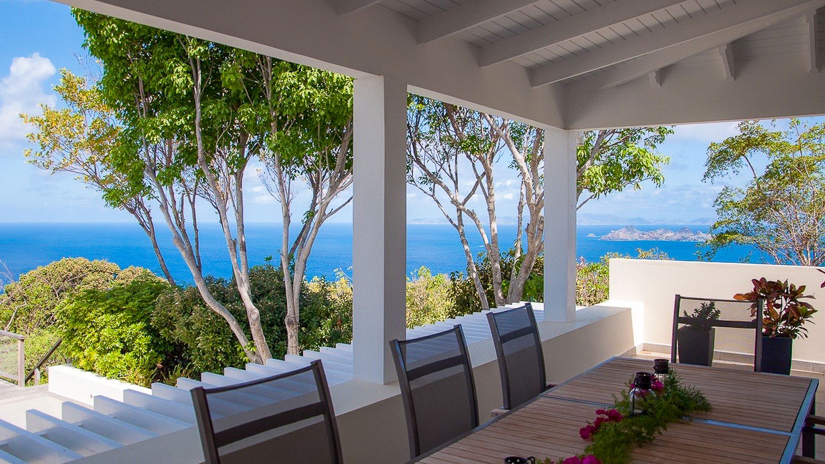 DINING AREAS