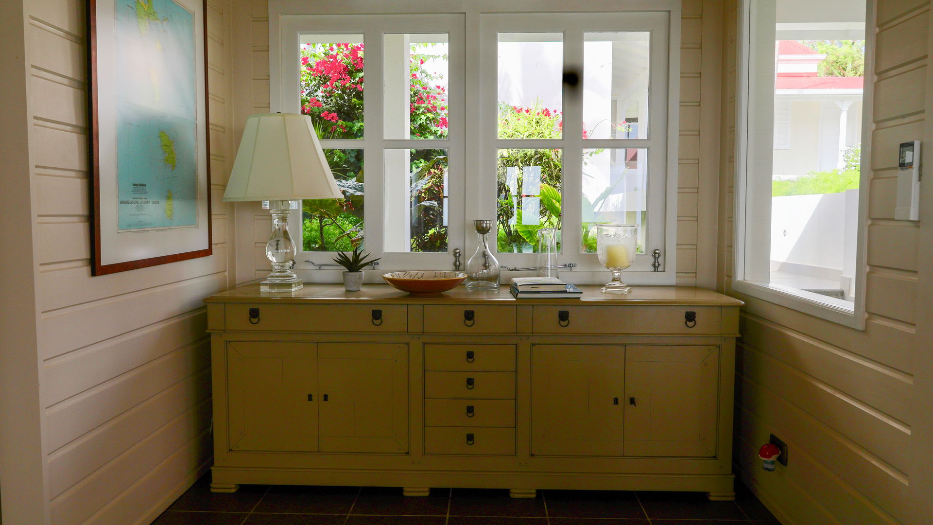 DINING AREAS