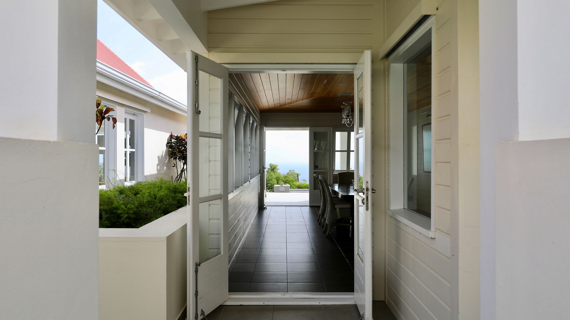 DINING AREAS