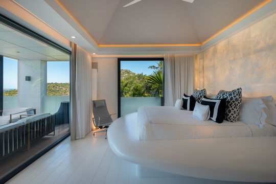 VILLA NEO BEDROOM2 4