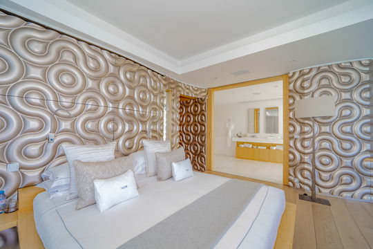 VILLA NEO BEDROOM5 10