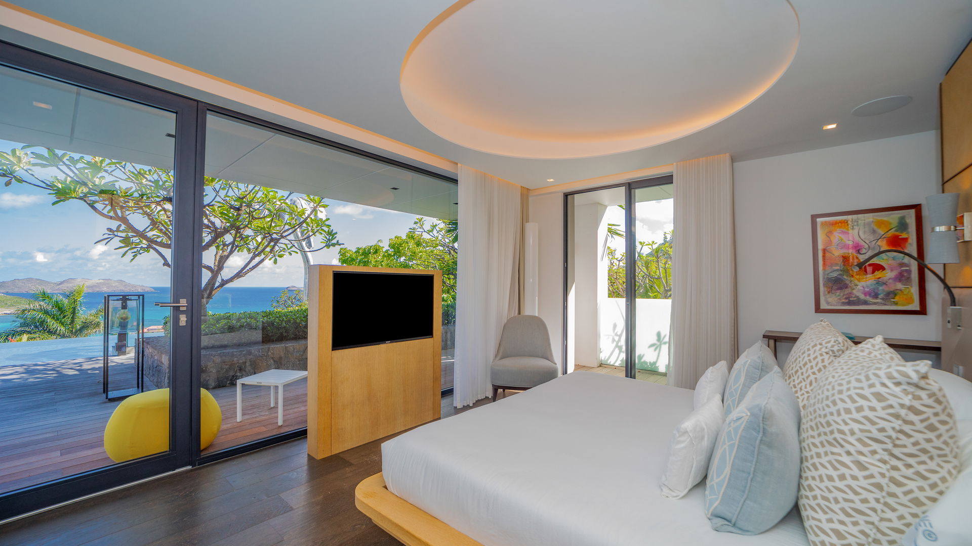 BEDROOM 6