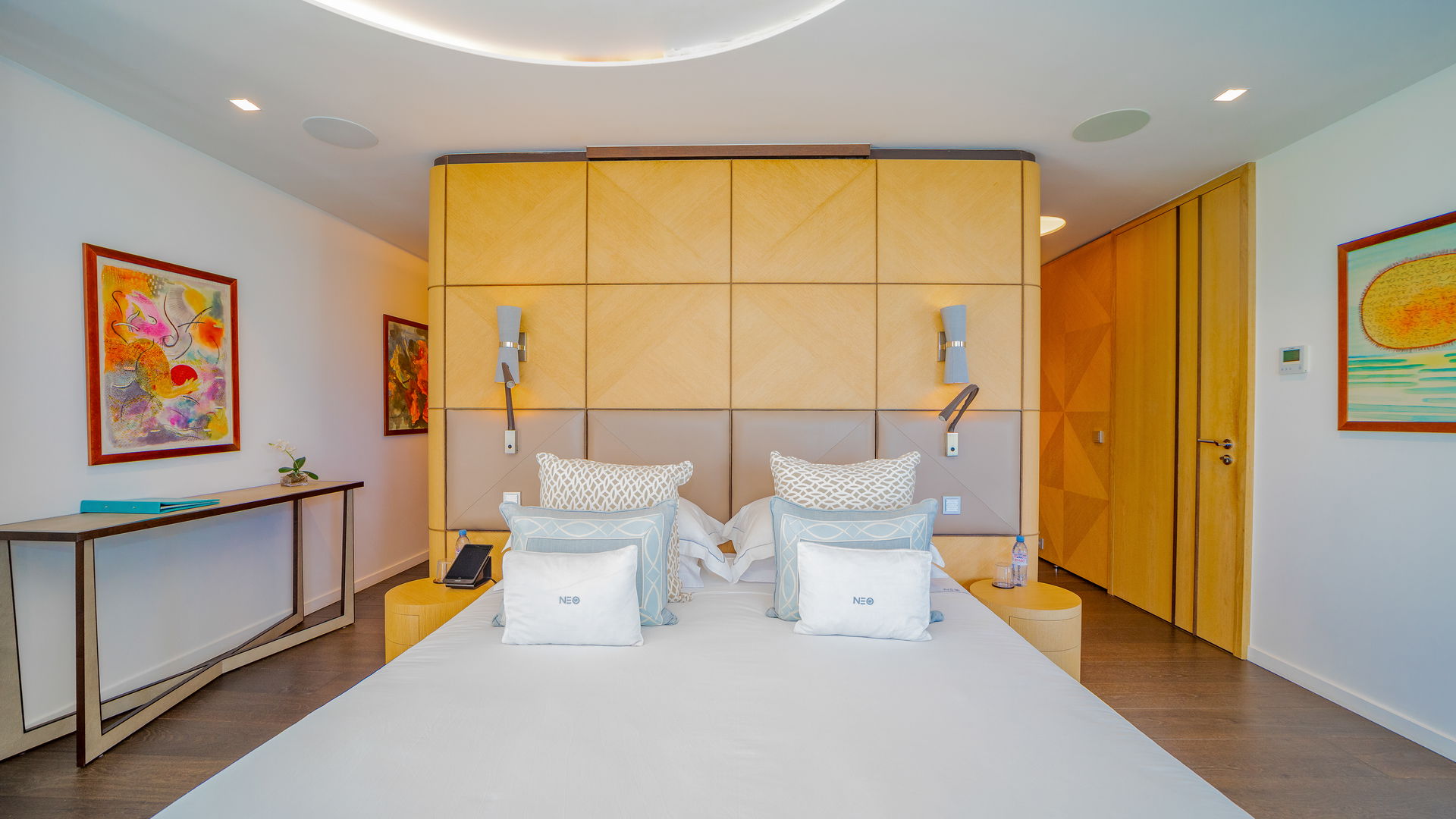 BEDROOM 6