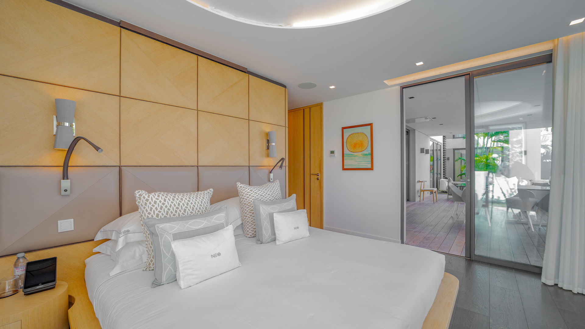 BEDROOM 6