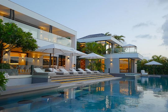 VILLA NEO BY NIGHT 1