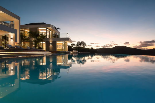 VILLA NEO BY NIGHT 4