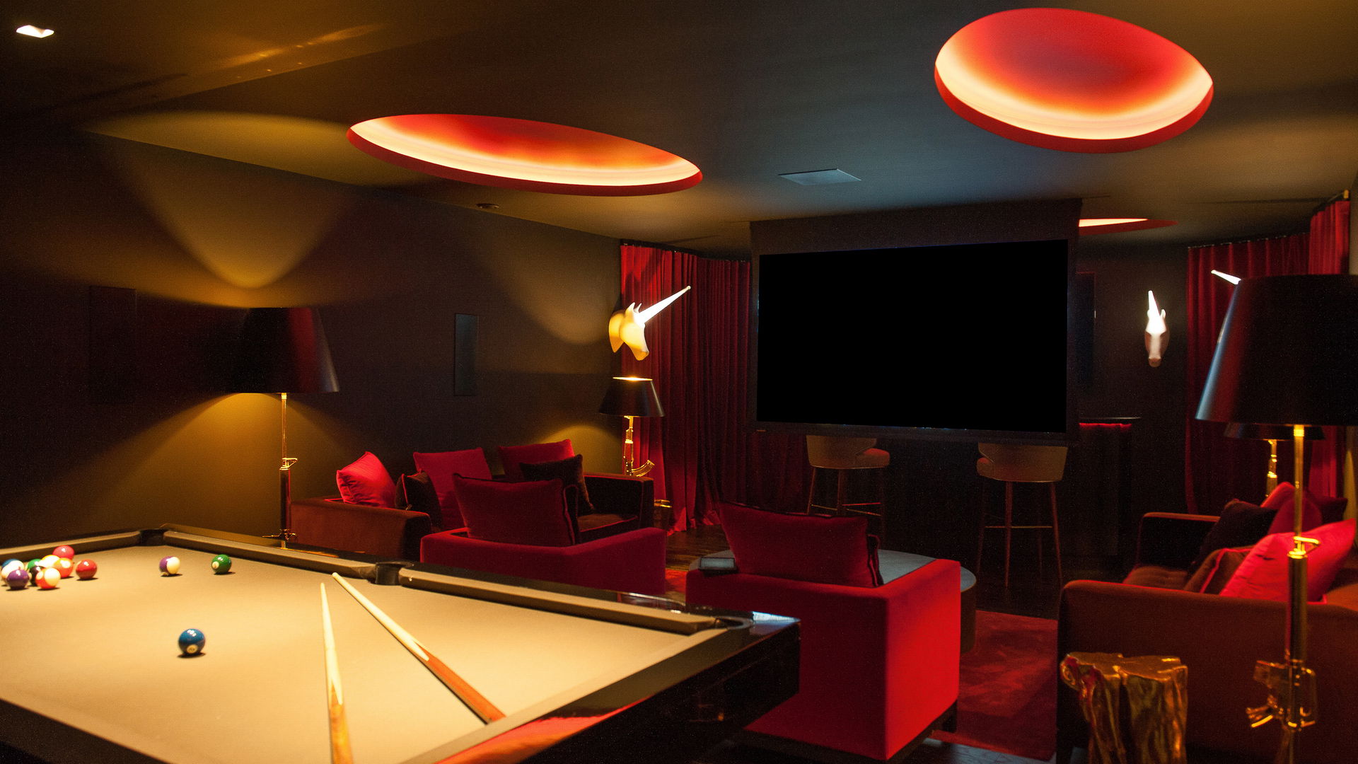 CINEMA ROOM
