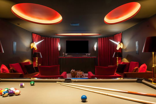 VILLA NEO CINEMA ROOM 4