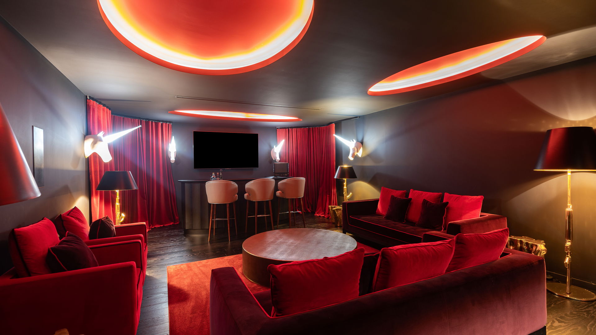 CINEMA ROOM
