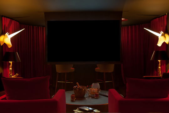 VILLA NEO CINEMA ROOM 7