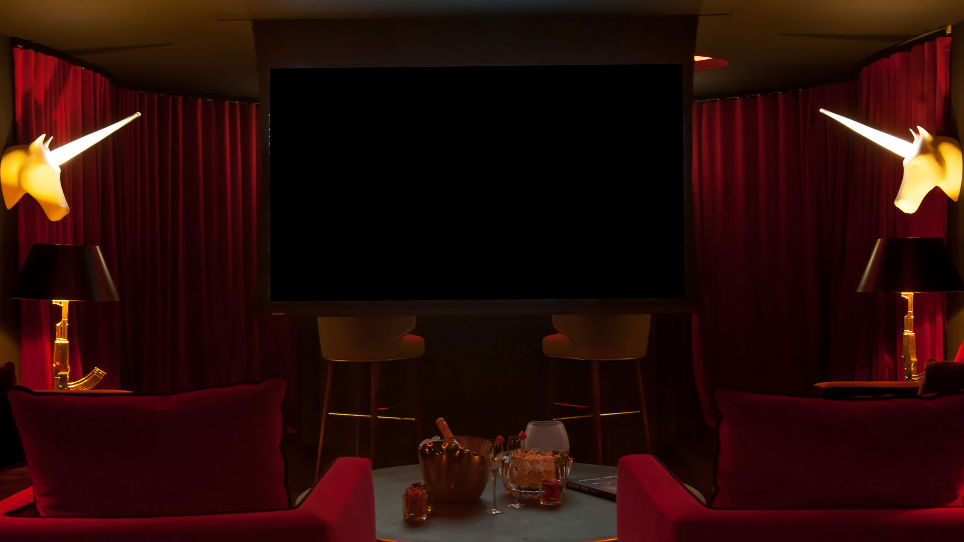 CINEMA ROOM