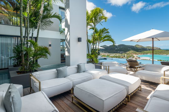 VILLA NEO OUTDOOR LOUNGE AREA 2