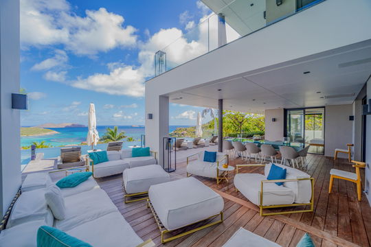 VILLA NEO OUTDOOR LOUNGE AREA 6