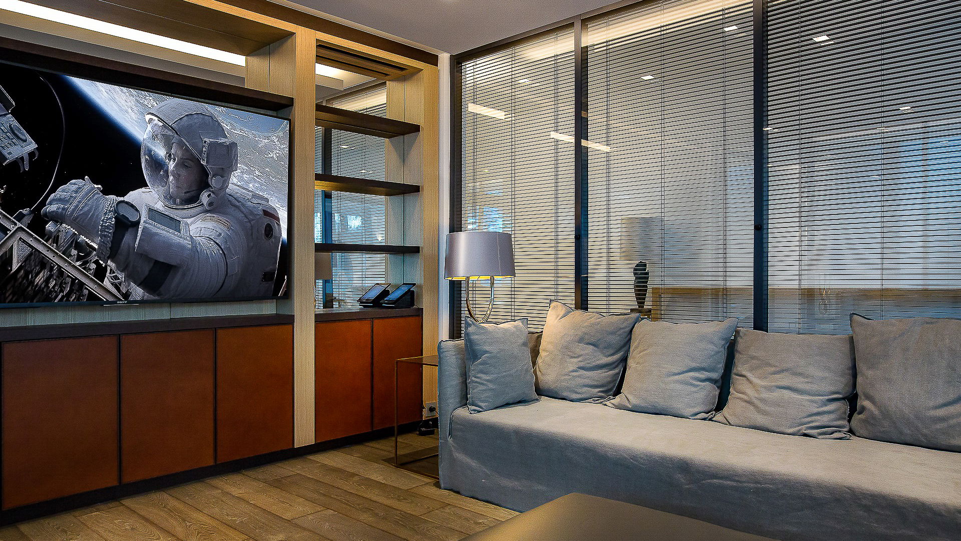 TV ROOM