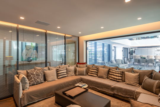 VILLA NEO TV ROOM 4