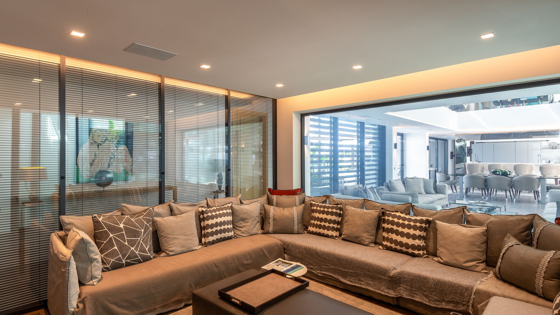 TV ROOM