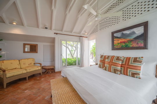 VILLA CAP AU VENT BEDROOM1 6