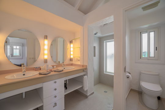 VILLA CAP AU VENT BEDROOM4 6