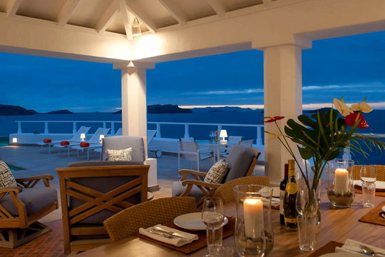 VILLA CAP AU VENT KITCHEN & DINING AREA 10