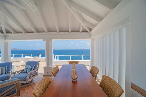 VILLA CAP AU VENT KITCHEN & DINING AREA 8