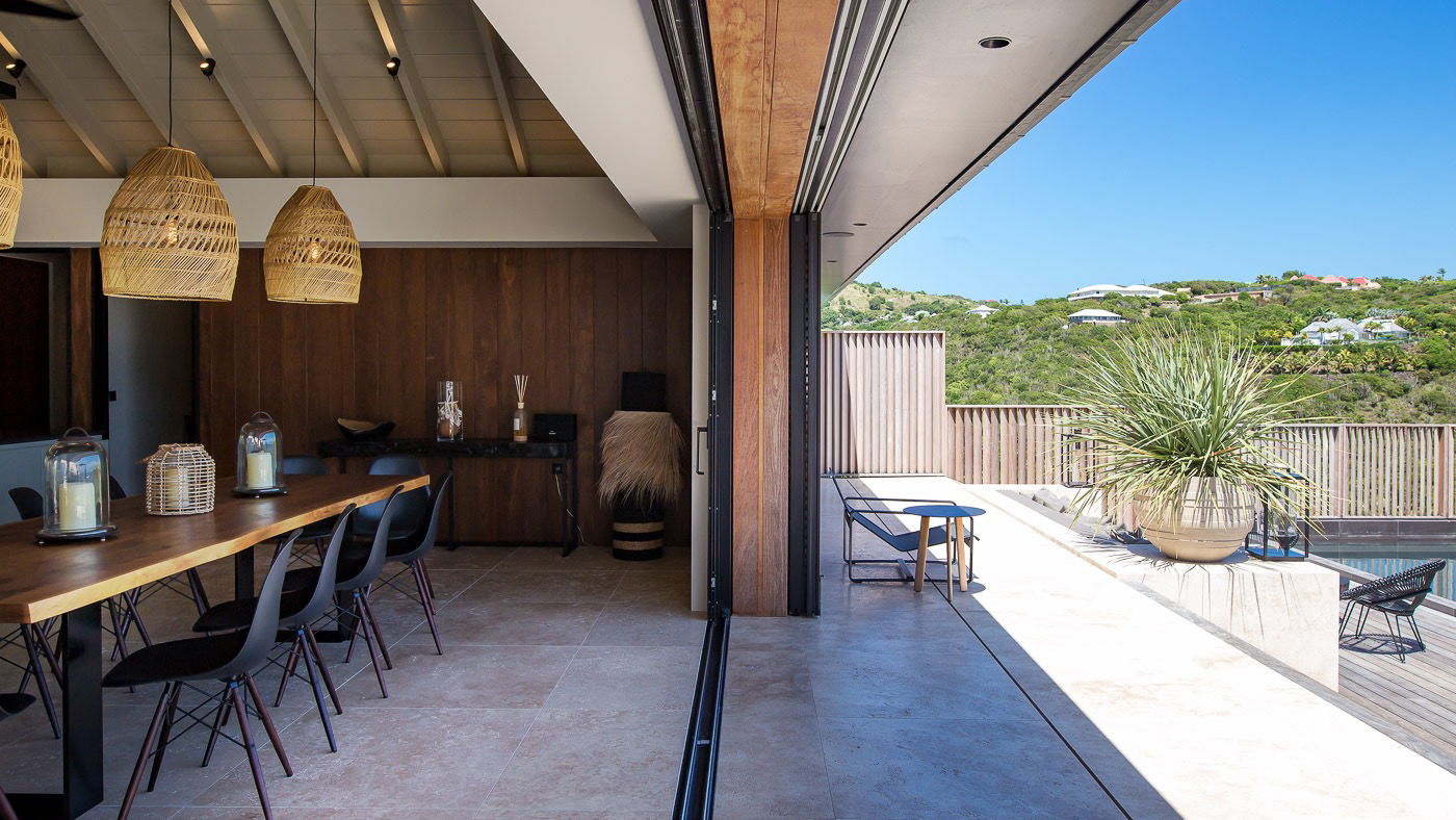 DINING AREAS