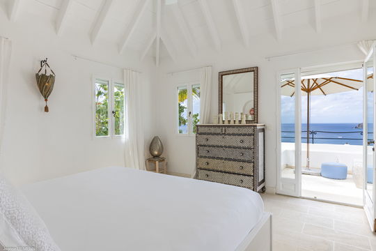 VILLA MAURESQUE BEDROOM1 2