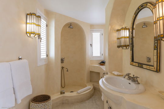 VILLA MAURESQUE BEDROOM1 4