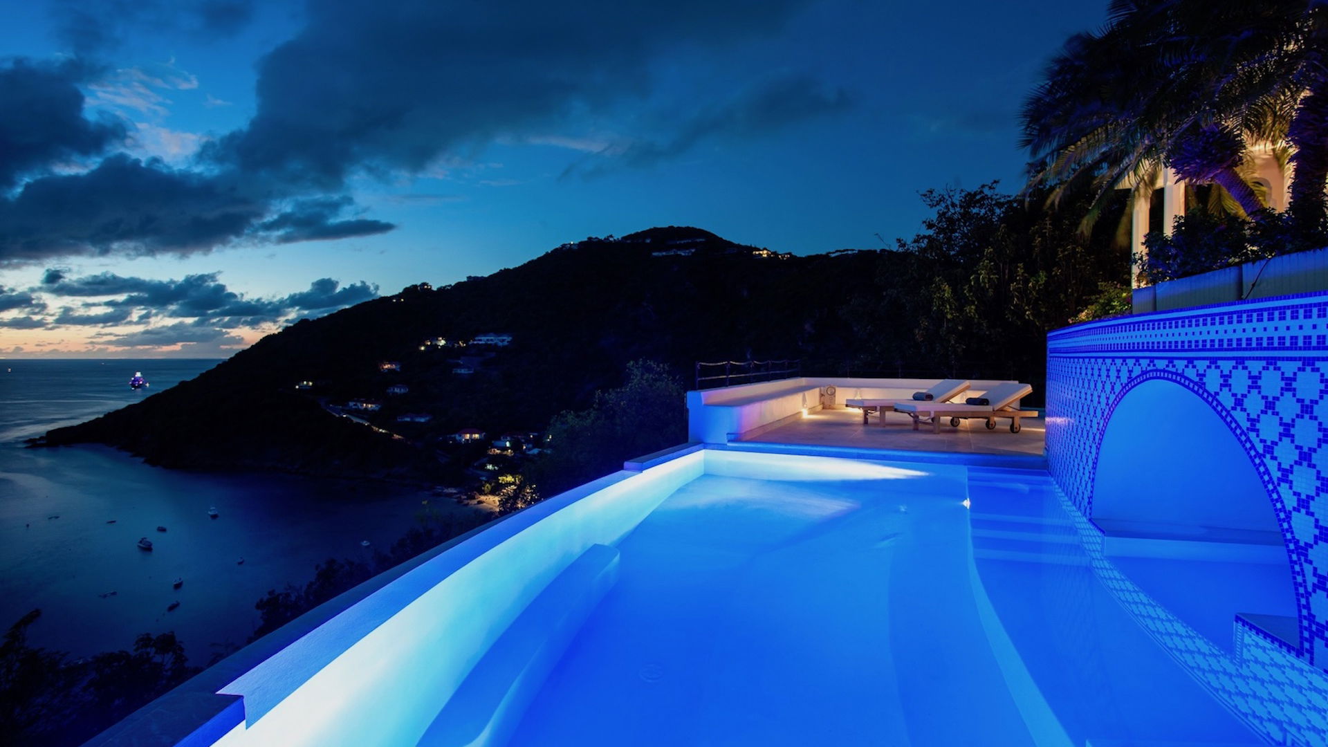 BY NIGHT