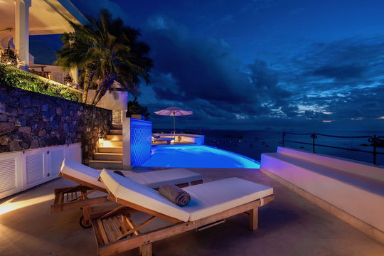 VILLA MAURESQUE BY NIGHT 4