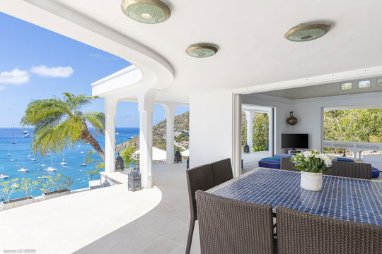 VILLA MAURESQUE KITCHEN & DINING AREA 3