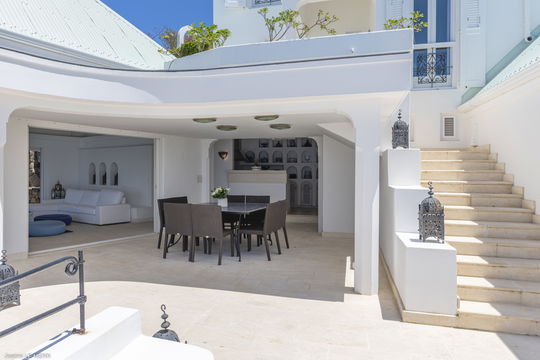 VILLA MAURESQUE KITCHEN & DINING AREA 5