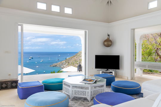 VILLA MAURESQUE LIVING AREA 2
