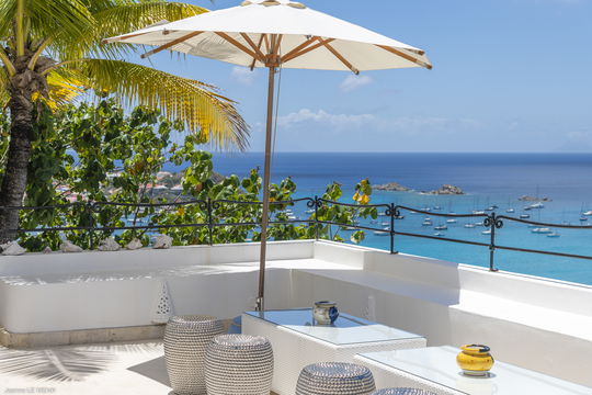 VILLA MAURESQUE OUTDOOR LOUNGE AREA 3