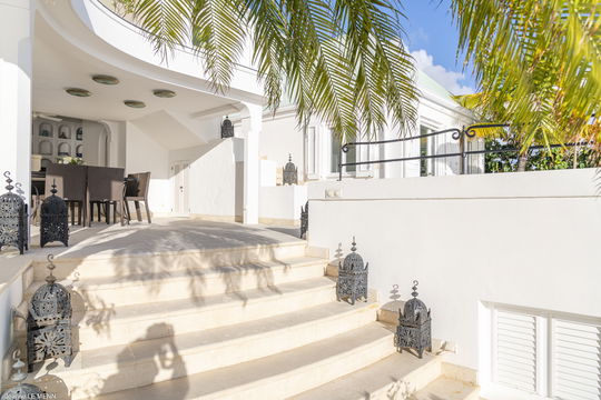 VILLA MAURESQUE OUTDOORS 6